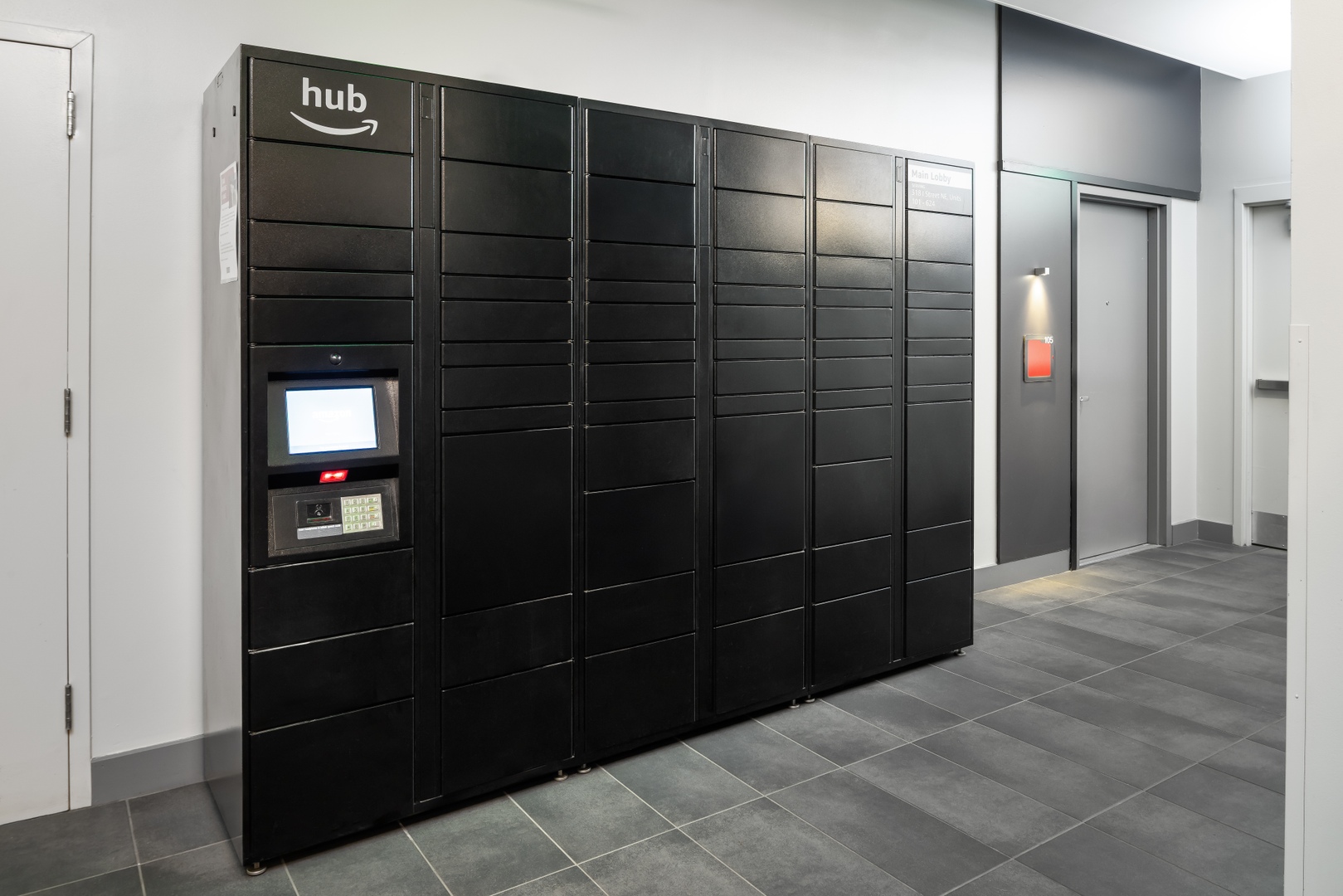 TheAxis_LuxuryApartmentCommunity_AmazonLockers_UnionMarketWashingtonDC