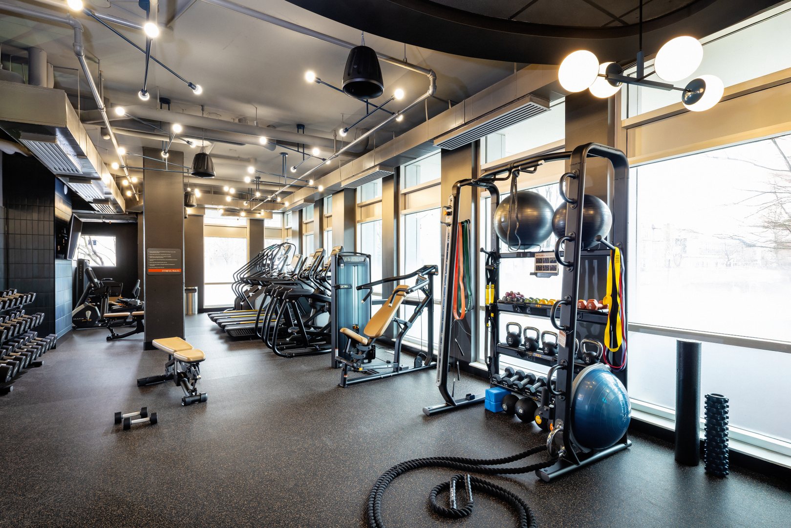 TheAxis_LuxuryApartmentCommunity_FintessCenter_UnionMarketWashingtonDC