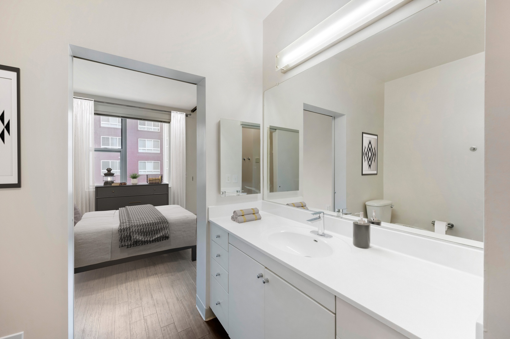 TheAxis_LuxuryApartmentCommunity_BathroomVanity_UnionMarketWashingtonDC