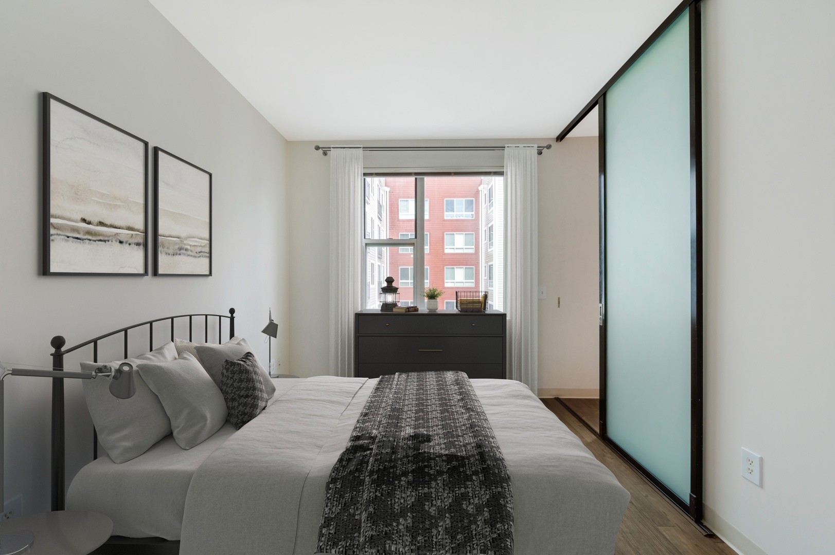 TheAxis_LuxuryApartmentCommunity_Bedroom2_UnionMarketWashingtonDC
