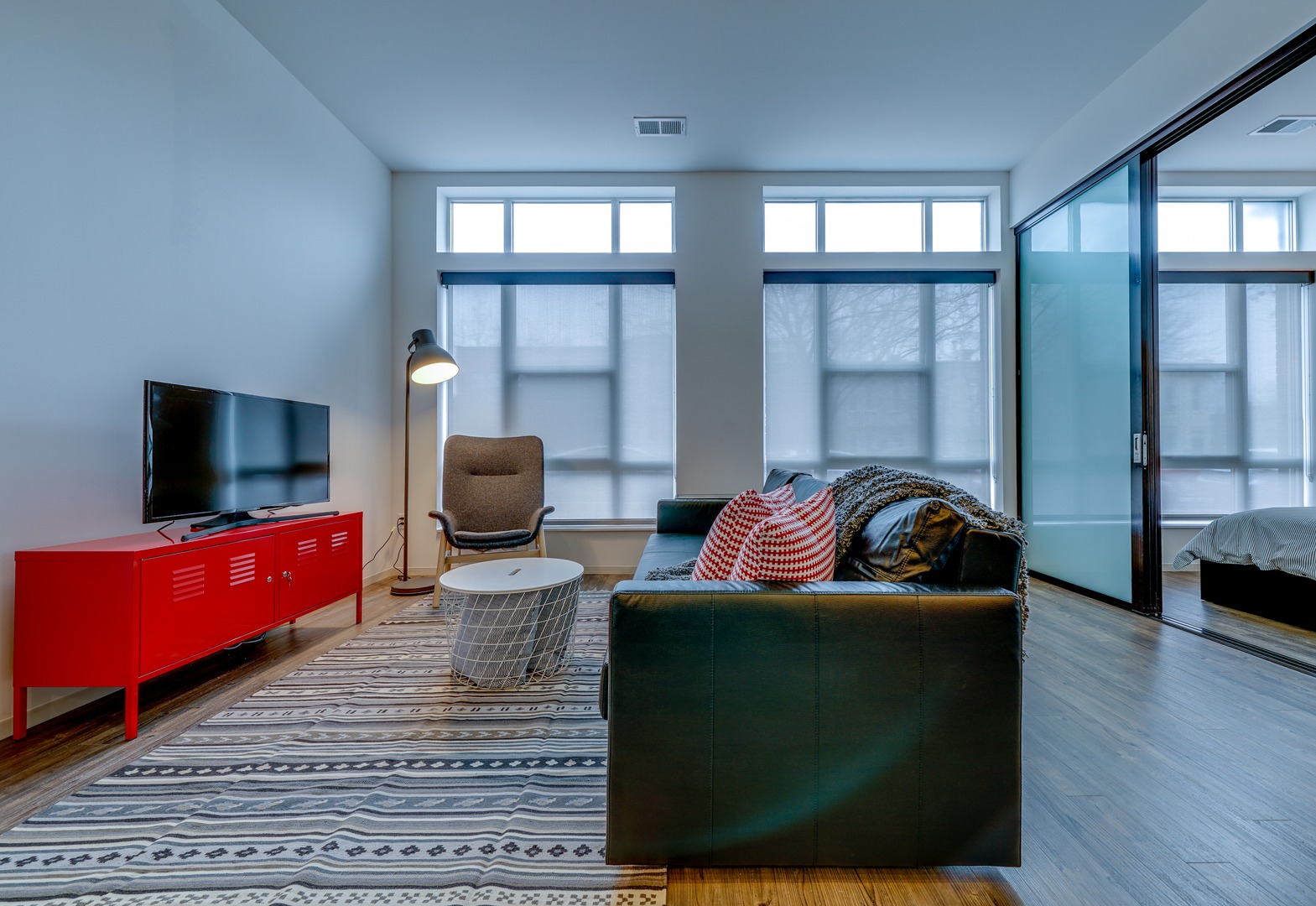 TheAxis_LuxuryApartmentCommunity_LivingRoom_UnionMarketWashingtonDC